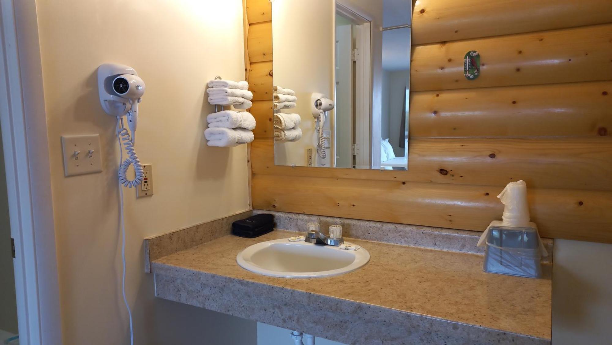 Grantsburg Inn Екстер'єр фото