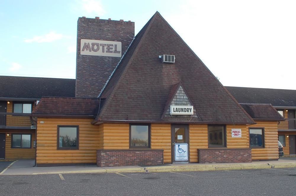 Grantsburg Inn Екстер'єр фото